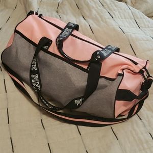 Pink! Duffle bag/gym bag